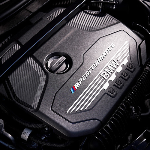 BMW M135i xDrive 2019, Motor