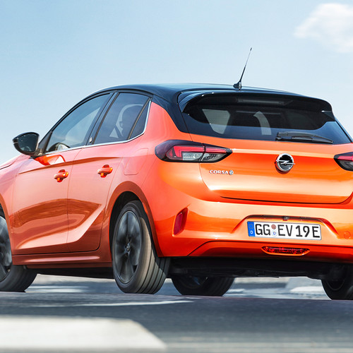 Opel Corsa-e, Heckansicht, orange